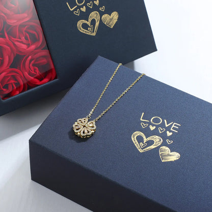 The Exquisite Four-Leaf Grass Necklace and Heart Necklace