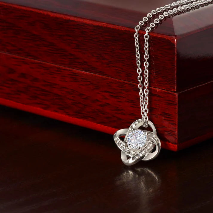 To My Beautiful Wife Neckless With Luxury LED Box